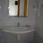 Isa B&B 카라라